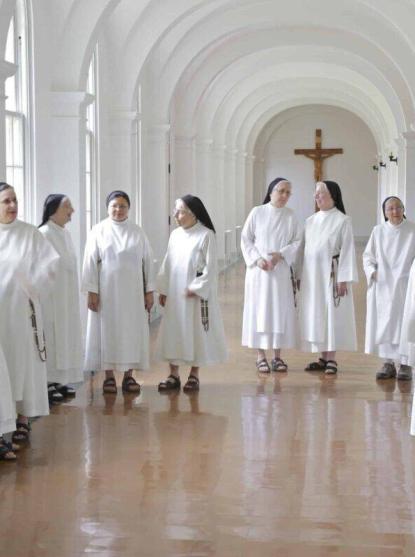 Les Soeurs Dominicaines dans leur monastère de Berthierville