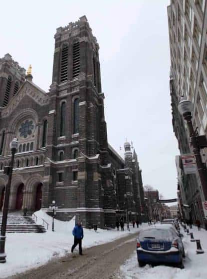 L'église Saint-Roch et son parvis, où se tenait souvent Pierre Bilodeau (photo: © Pascal Huot)