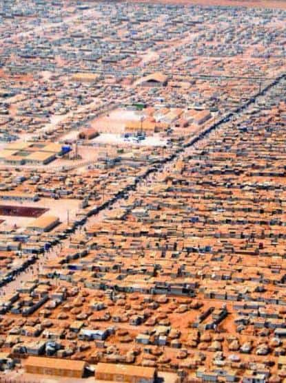Photo: Vue aérienne du camp de réfugiés Zaatari (Jordanie) - Wikimedia - CC