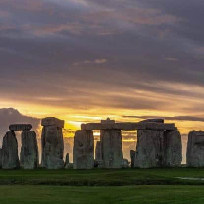 Stonehenge, Royaume-Uni (Jack B. / unsplash.com)
