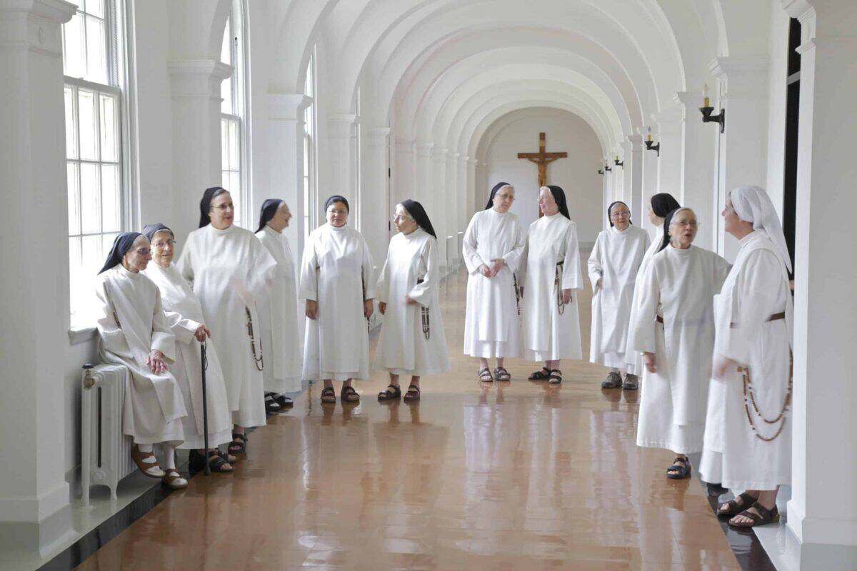 Les Soeurs Dominicaines dans leur monastère de Berthierville