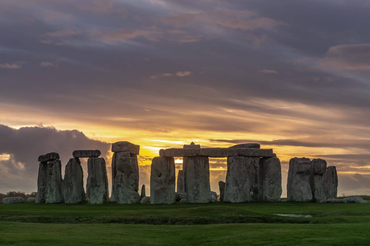 Stonehenge, Royaume-Uni (Jack B. / unsplash.com)